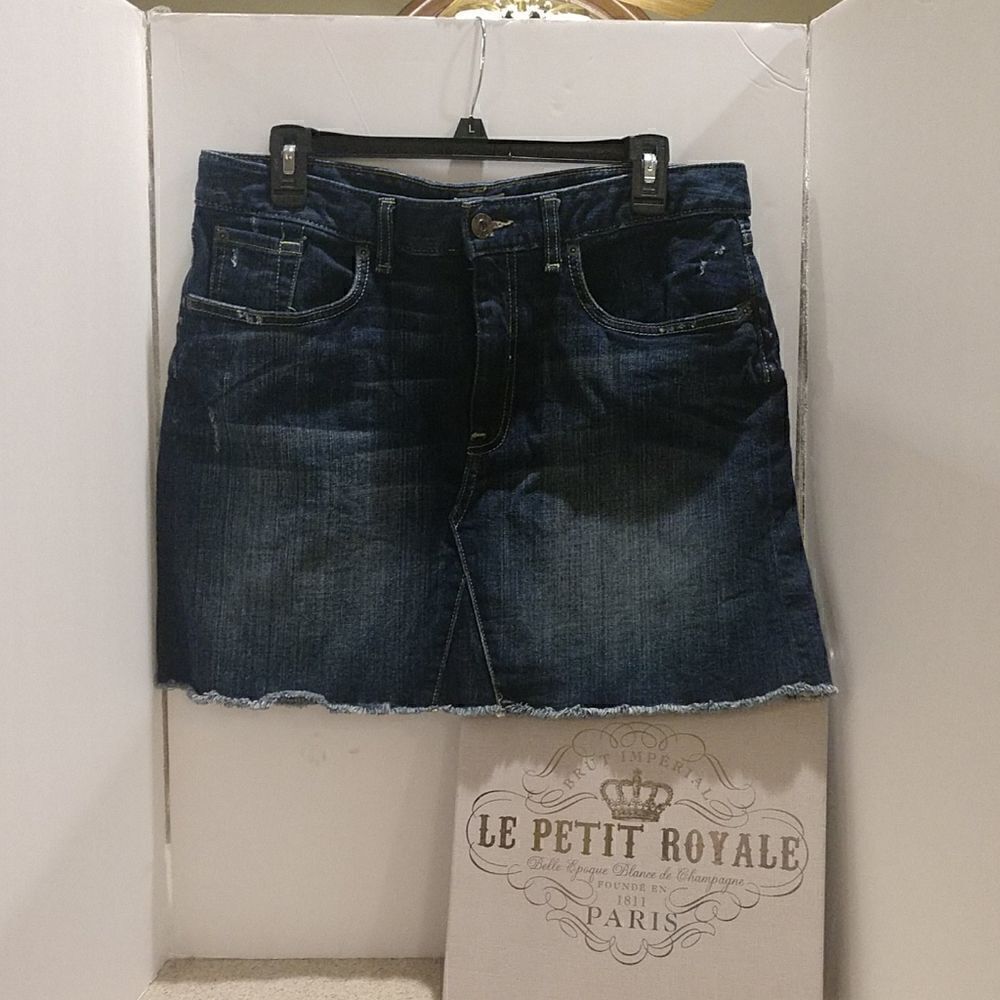 Vintage Gap Jean Skirt Size 12 / 31 Raw Hem